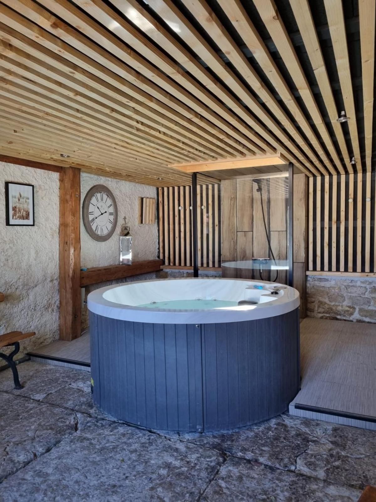 Gite De L'Ancheronne 12 Couchages Spa Lavans-sur-Valouse 외부 사진
